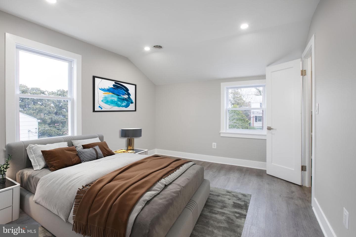914 52nd Street NE photo 13