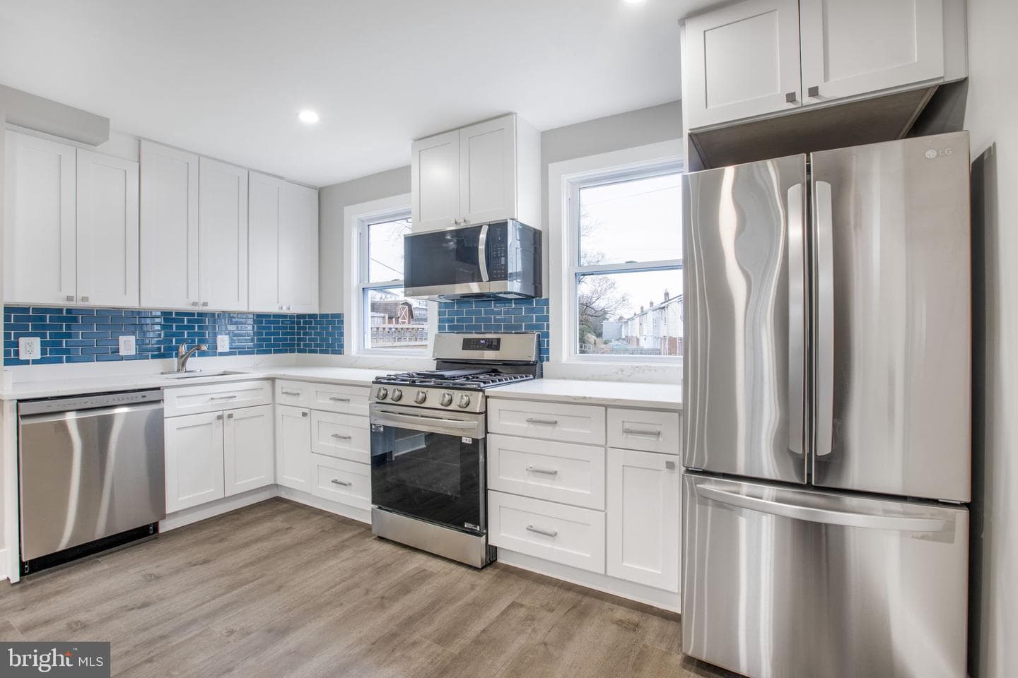 914 52nd Street NE photo 9