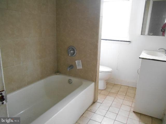 1431 C Street NE photo 8