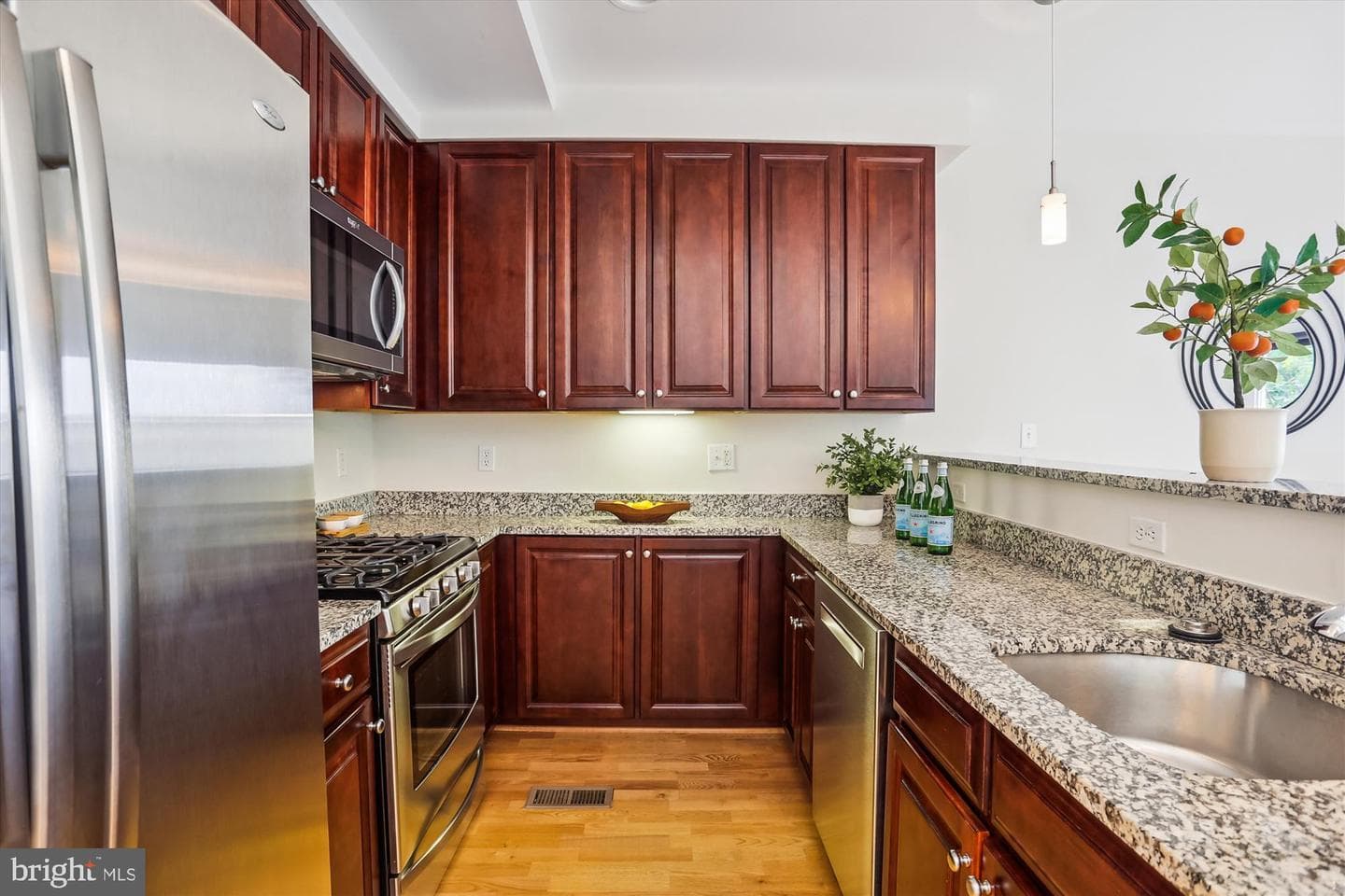 1421 Chapin Street NW #32 photo 17