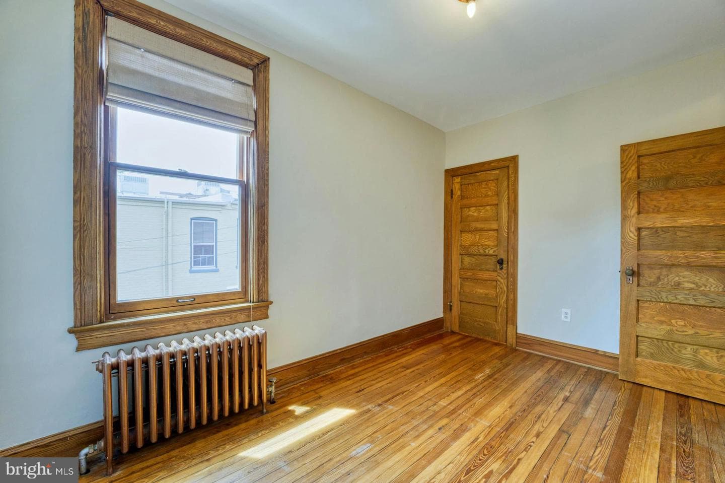 311 E Street SE photo 20