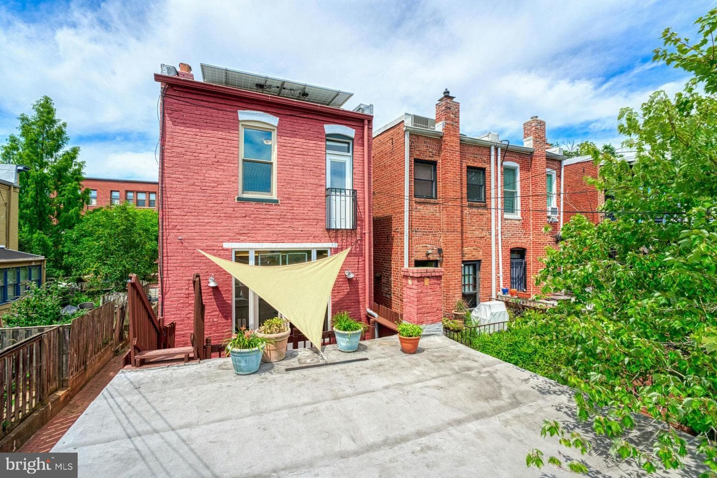 311 E Street SE photo 40