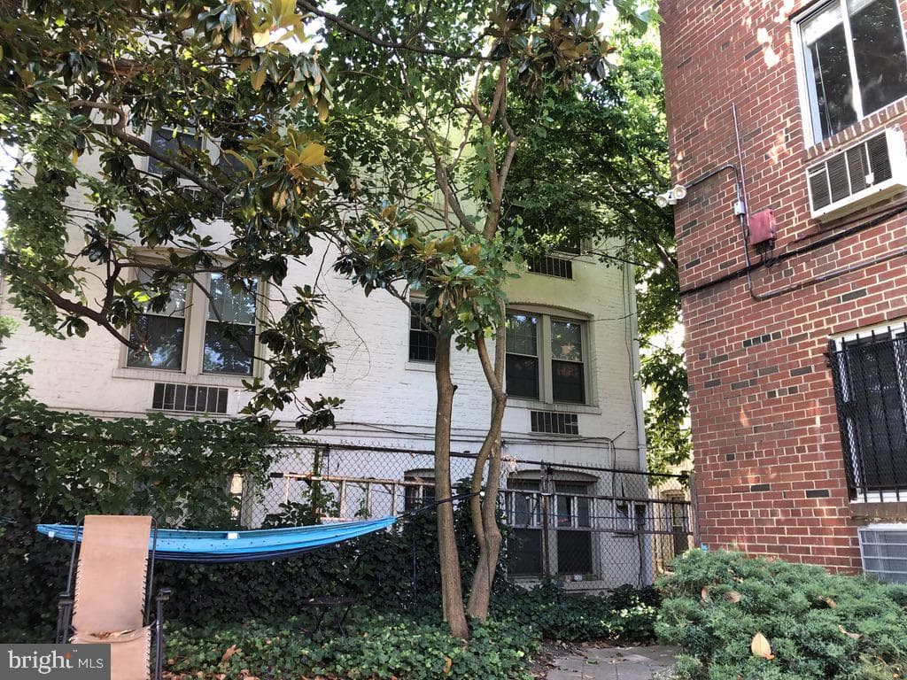 513 12th Street NE #9 photo 32