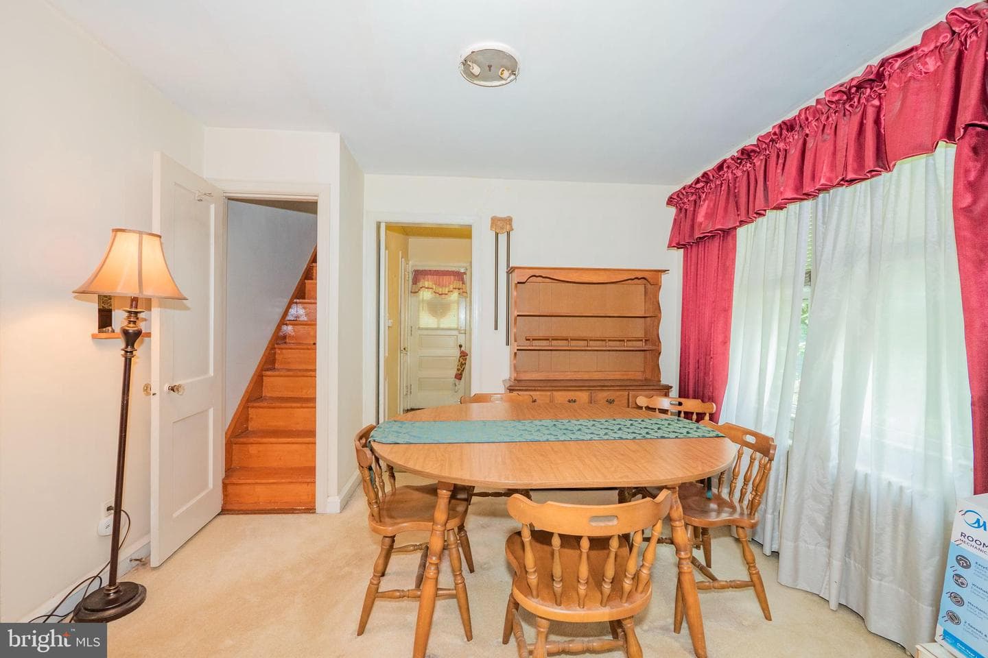 3669 Camden Street SE photo 7