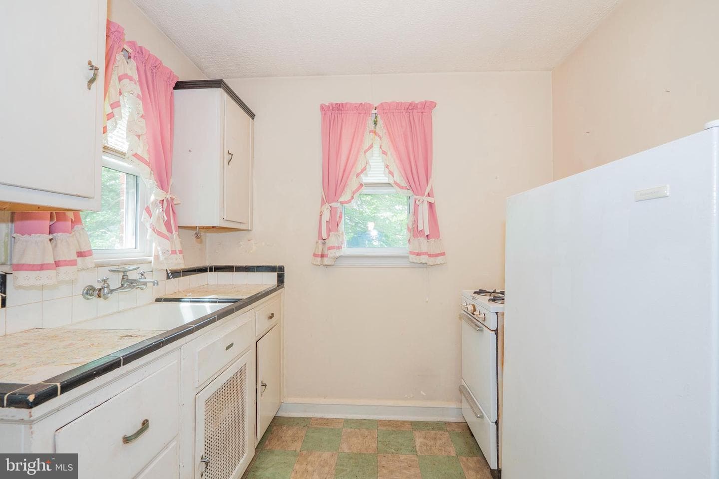 3669 Camden Street SE photo 9