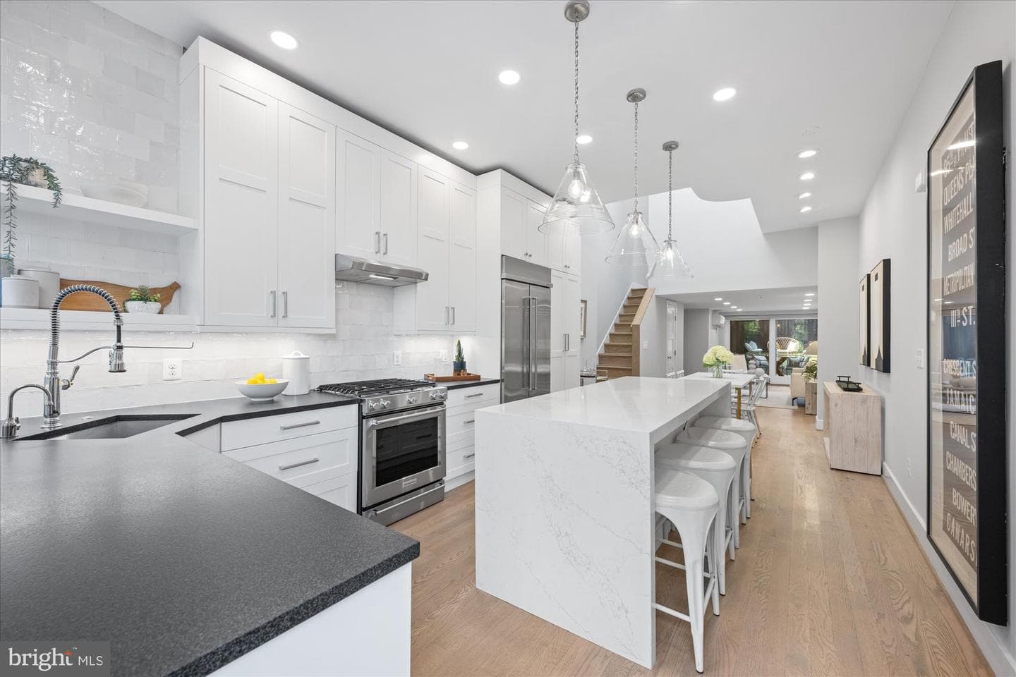 2439 P Street NW photo 2