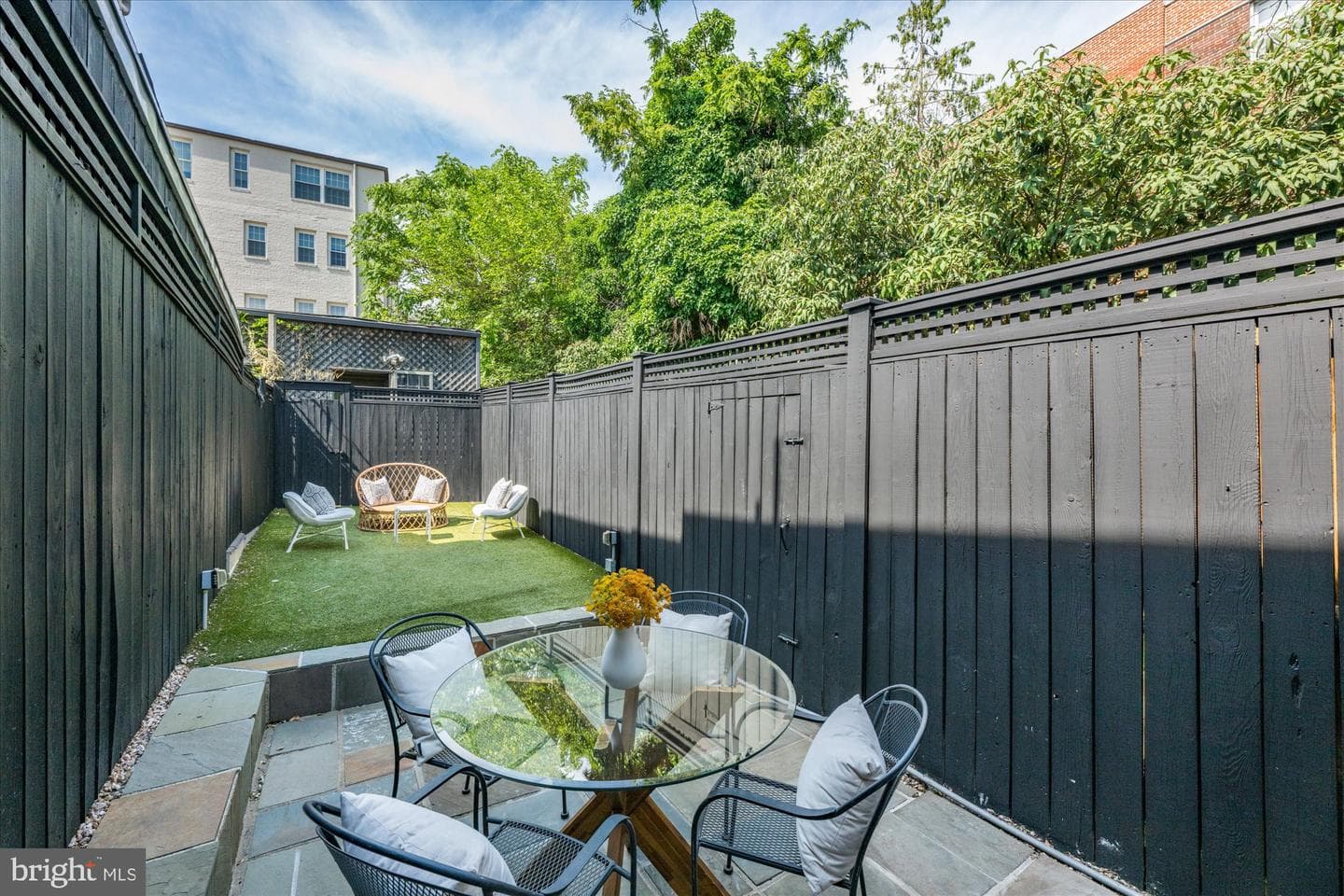 2439 P Street NW photo 8