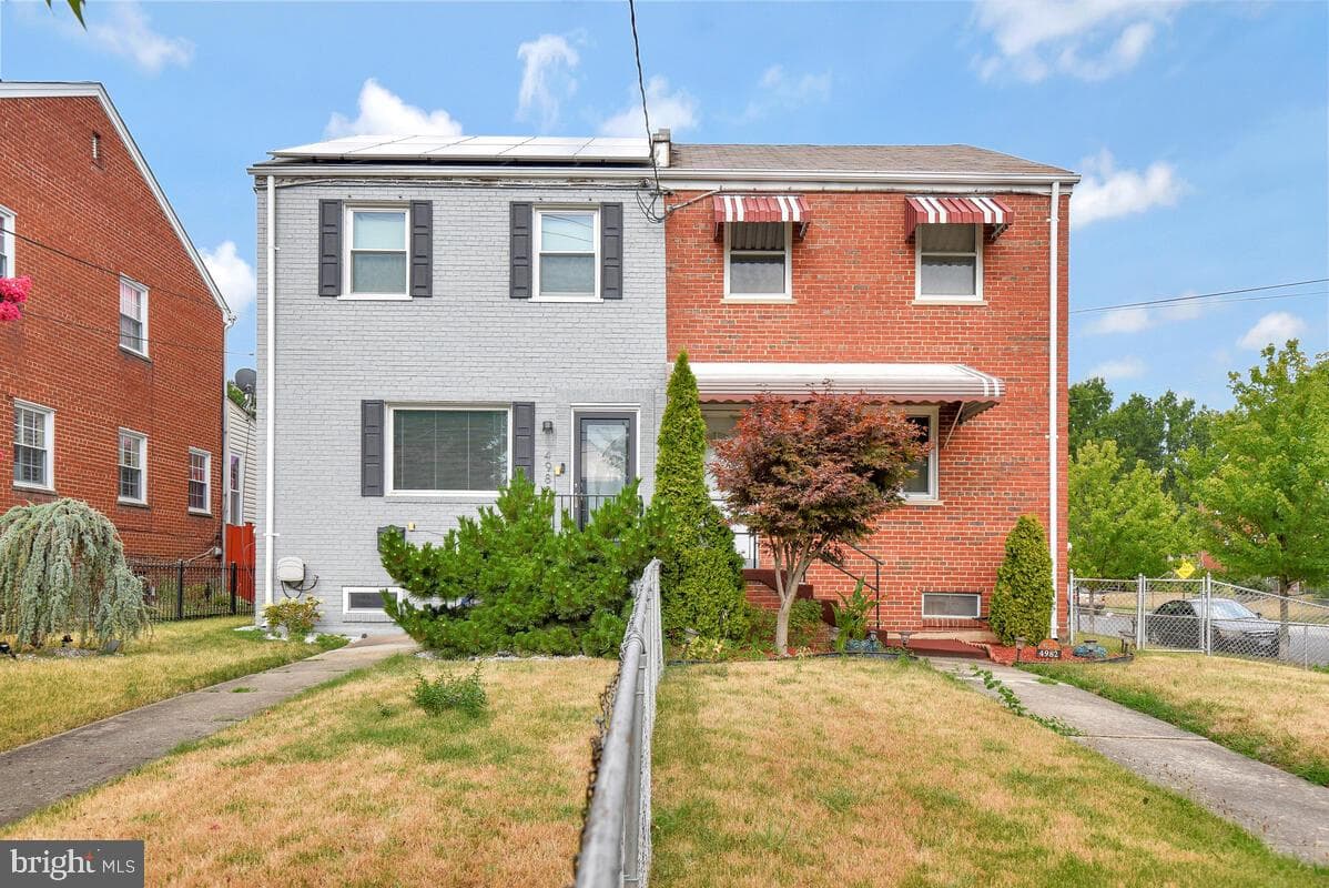 4982 Sargent Road NE photo 1