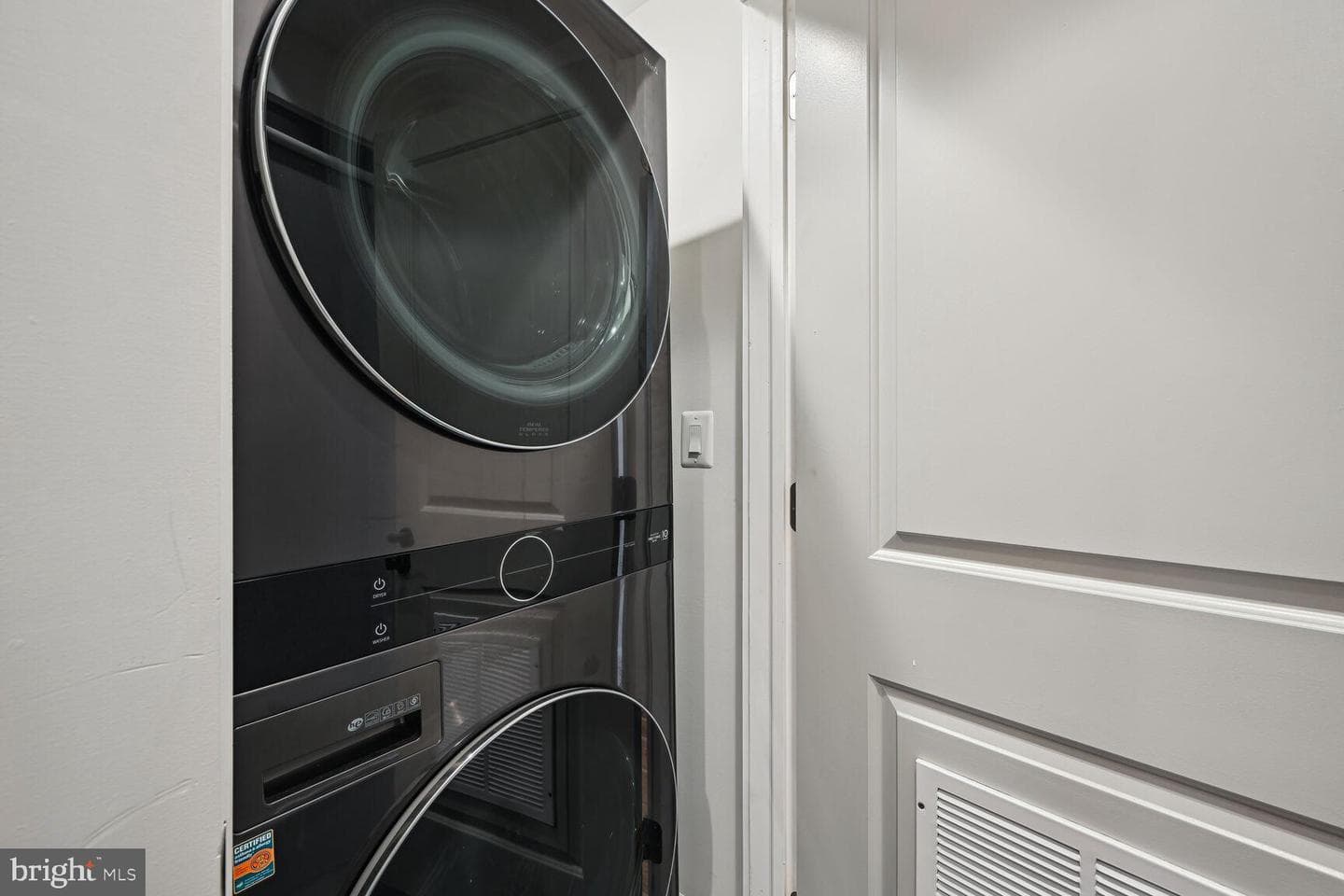 428 Evarts Street NE #1 photo 11