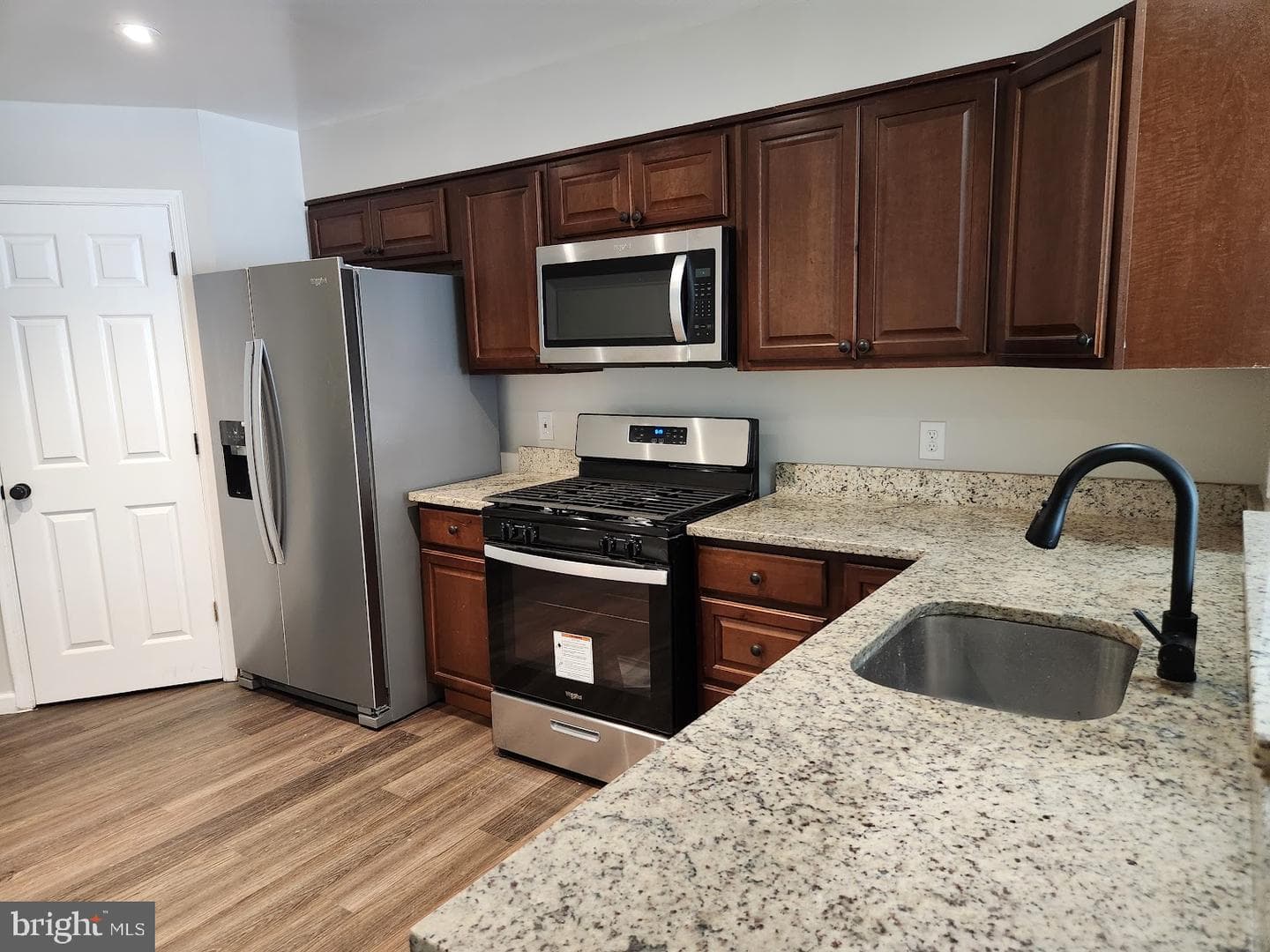 1722 Montana Avenue NE #1722 photo 10