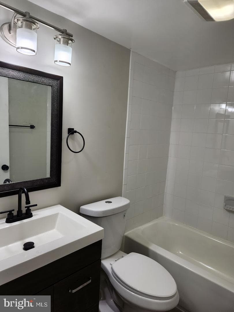 1722 Montana Avenue NE #1722 photo 15