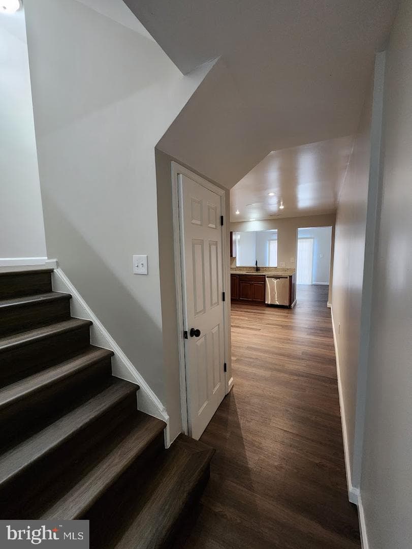 1722 Montana Avenue NE #1722 photo 8