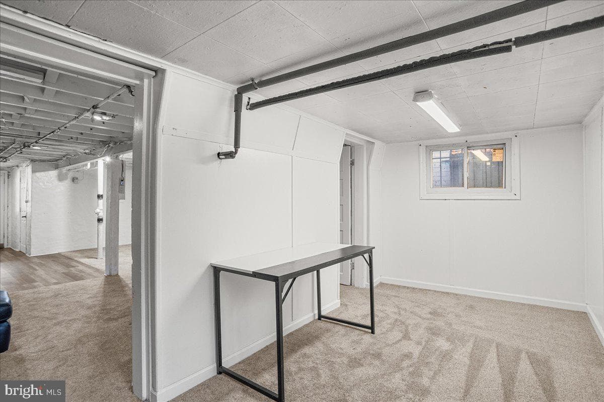 318 Missouri Avenue NW photo 36