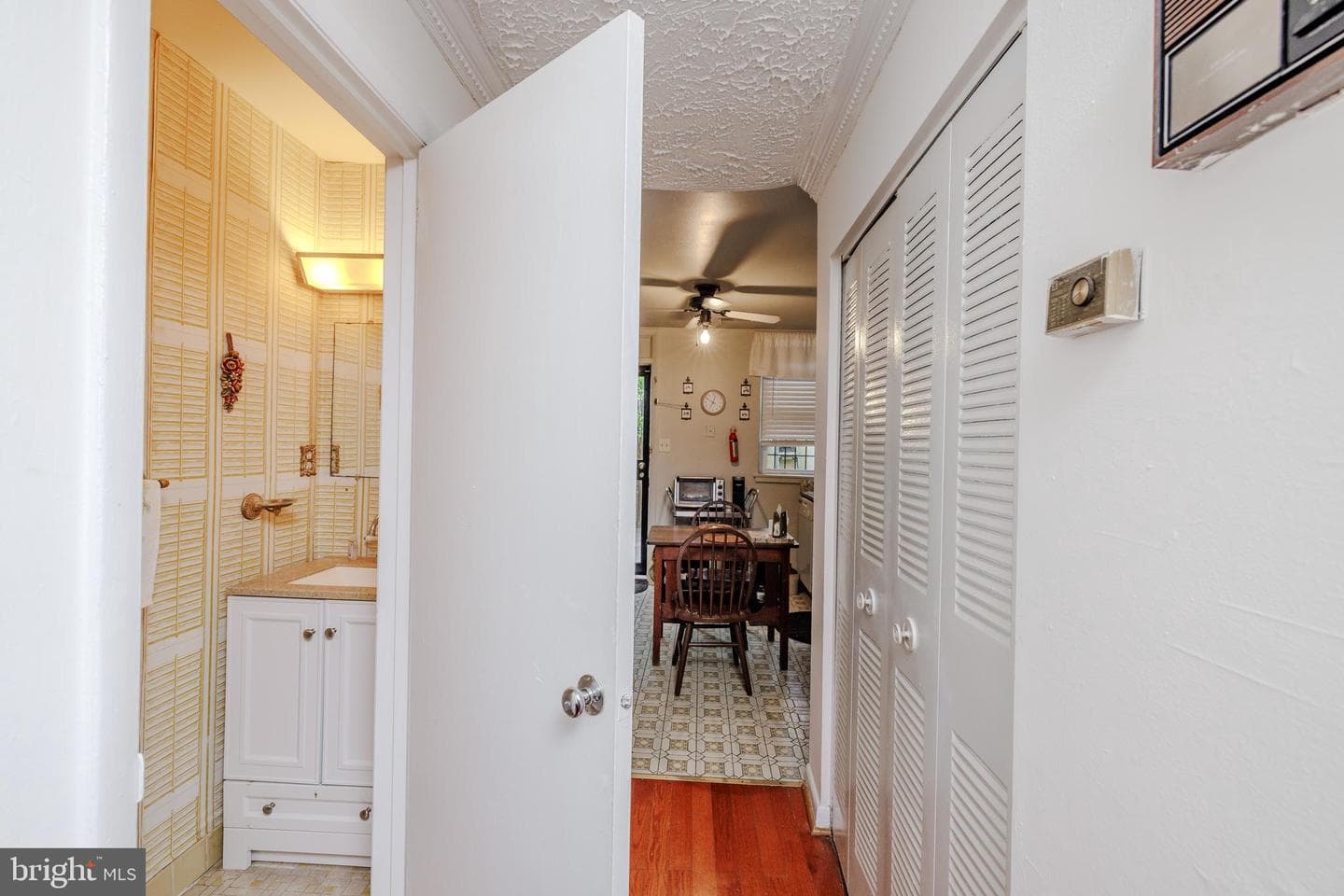 1311 Emerald Street NE photo 10
