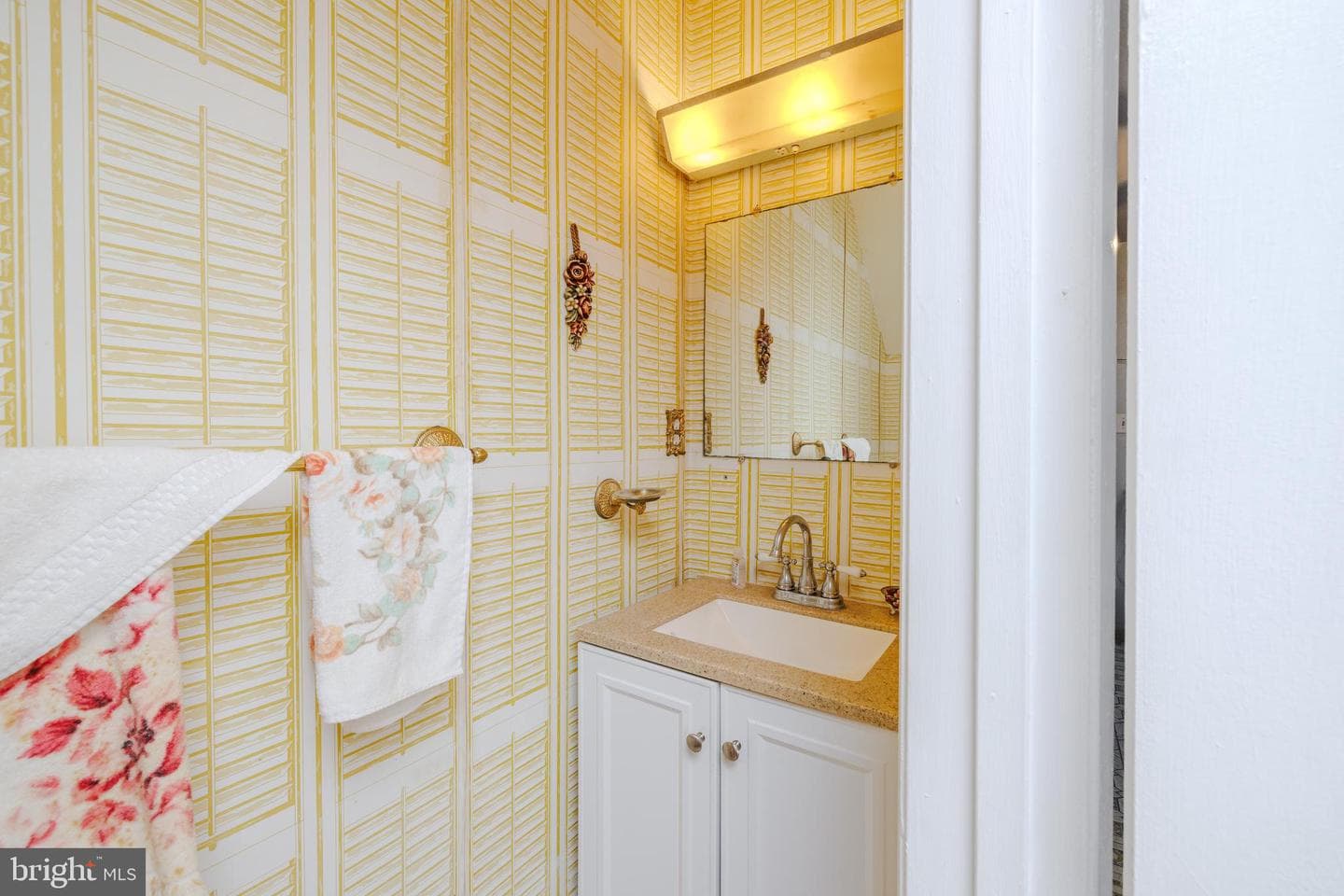 1311 Emerald Street NE photo 11