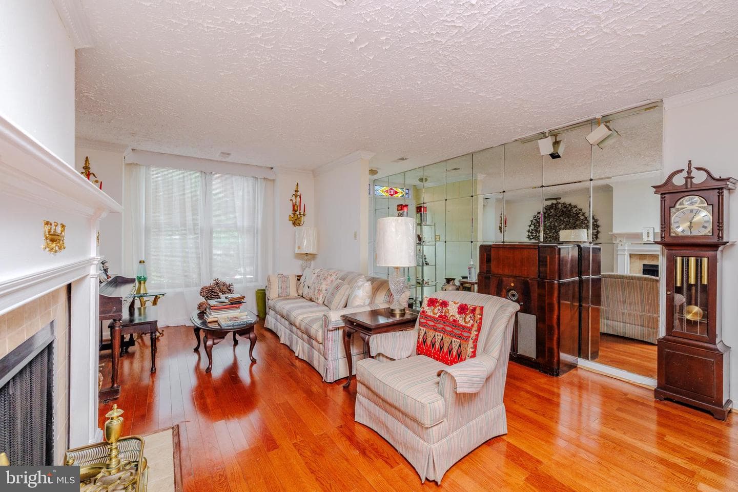 1311 Emerald Street NE photo 8