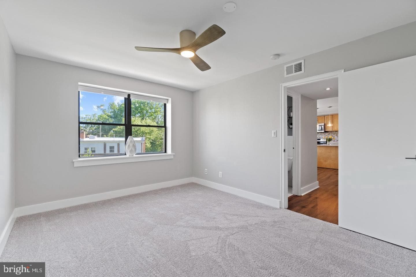 212 Oakwood Street SE #216 photo 7
