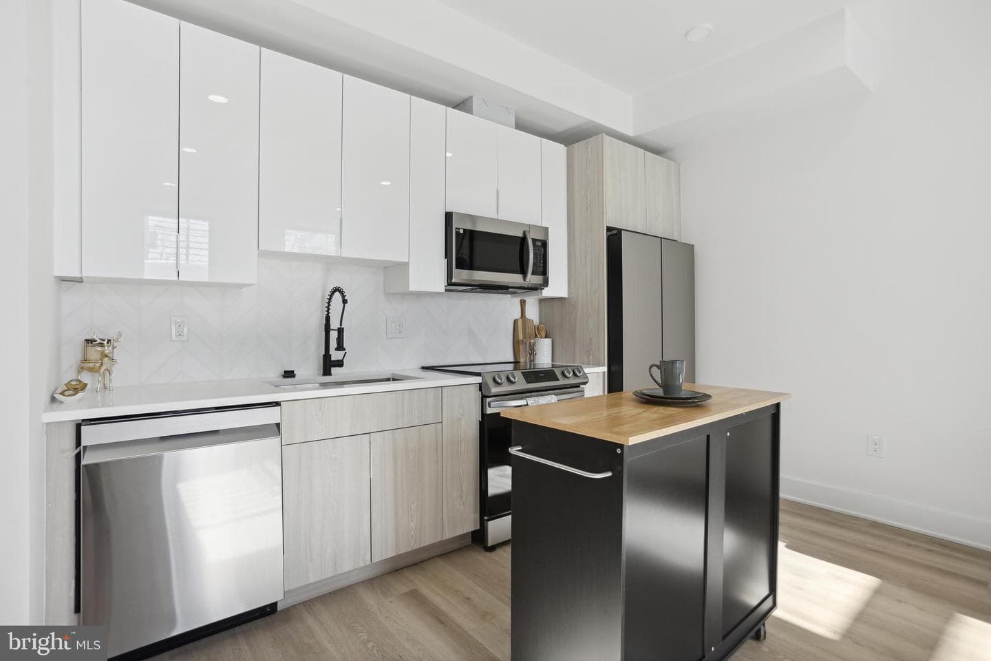 1328 Bryant Street NE #1 photo 5