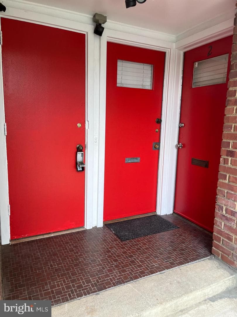 115 Victor Street NE photo 2