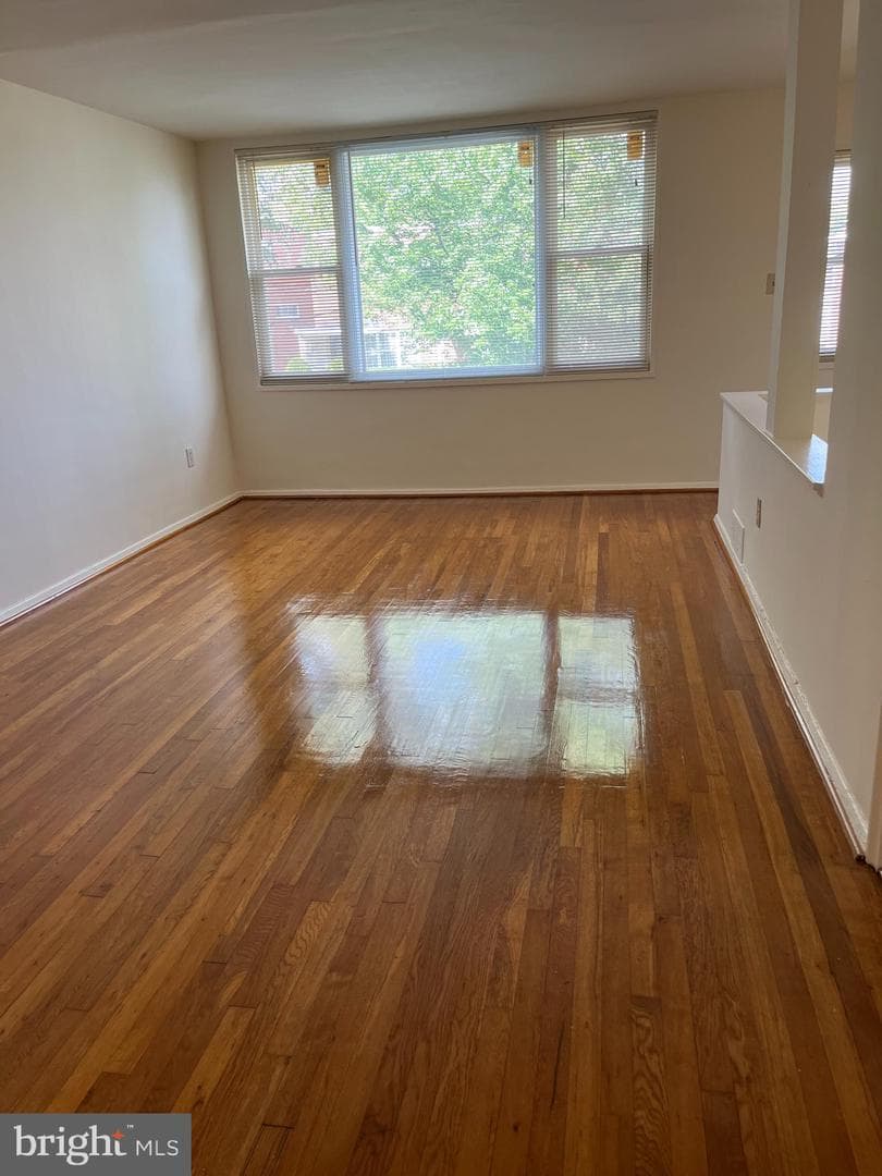 115 Victor Street NE photo 4