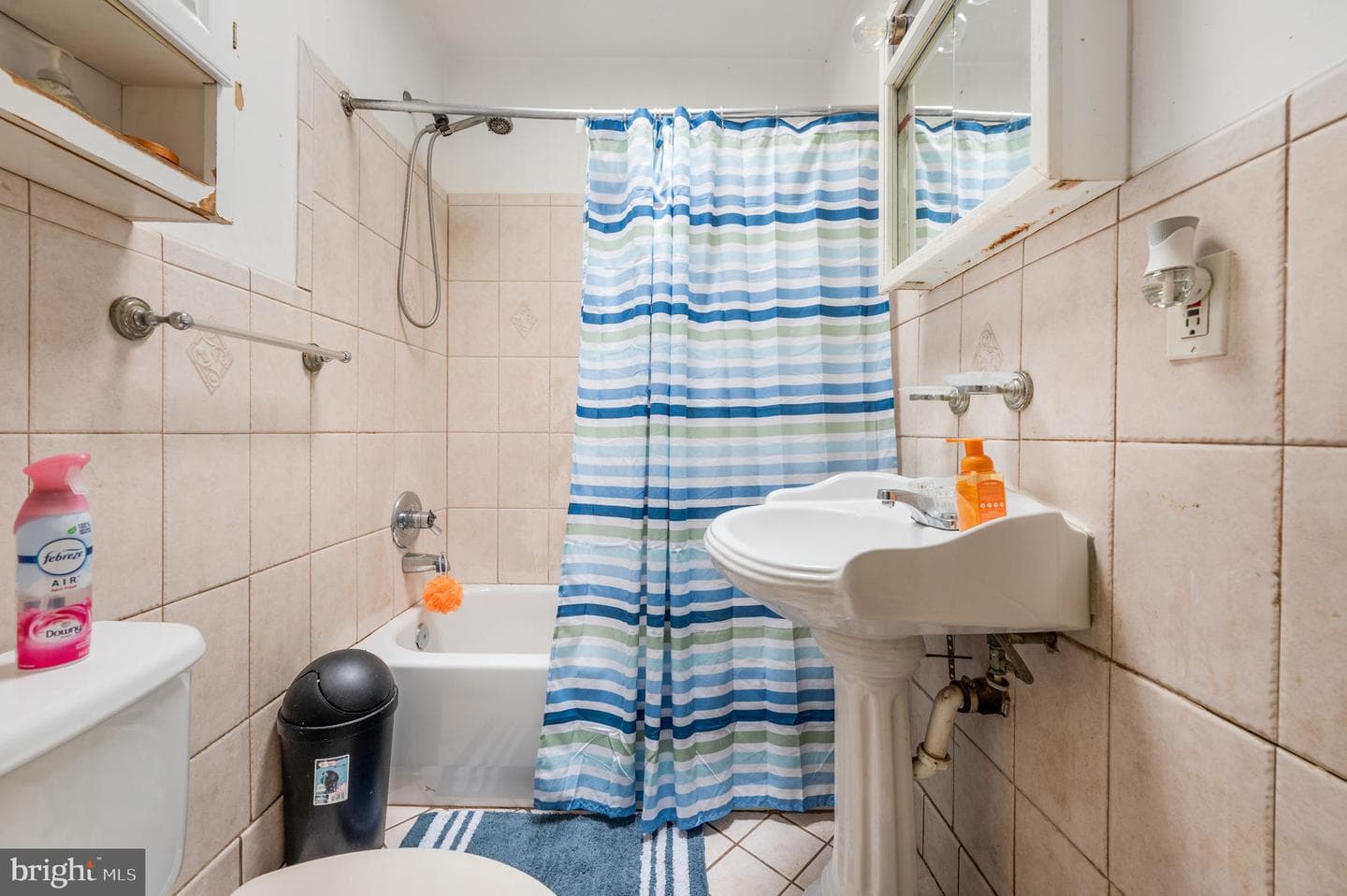 2226 Otis Street NE photo 16