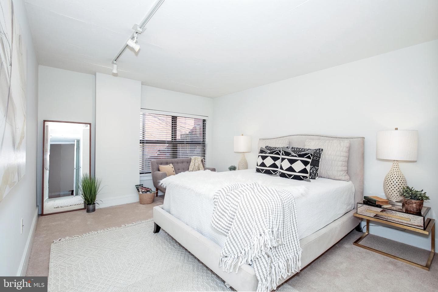809 6th Street NW #14 photo 13