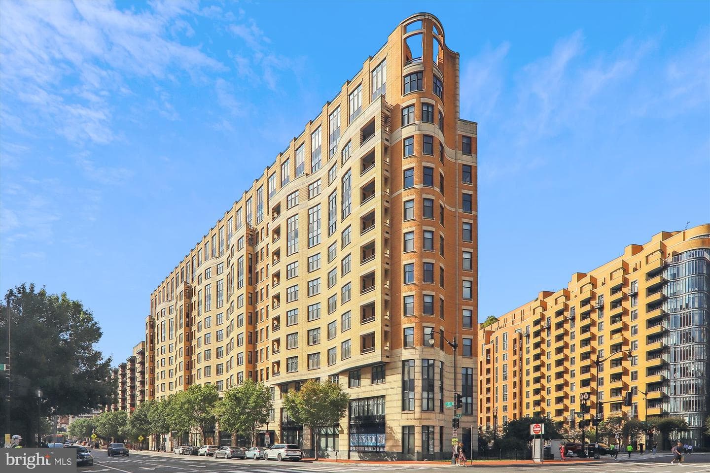 400 Massachusetts Avenue NW #610 photo 1