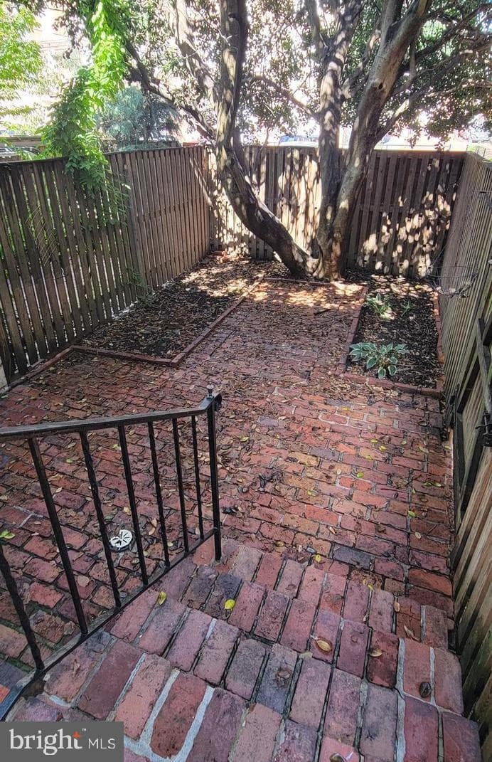 2413 I Street NW photo 24