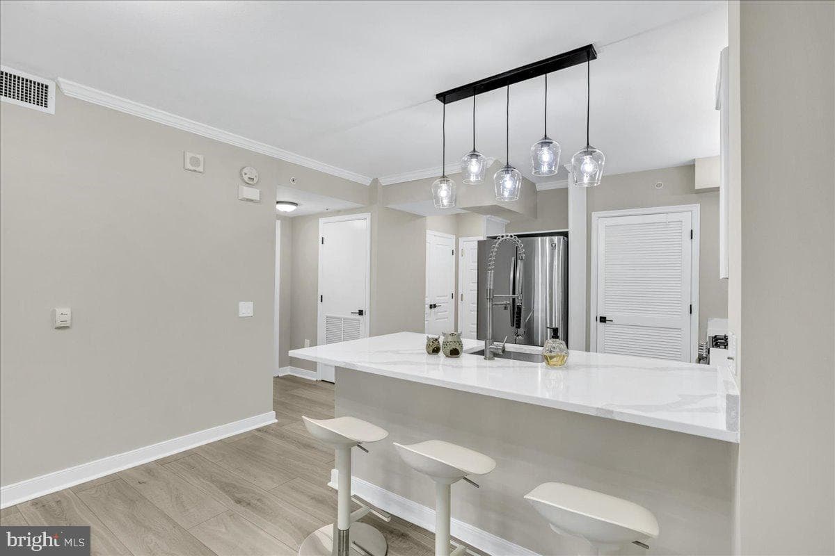 616 E E Street NW #1022 photo 16