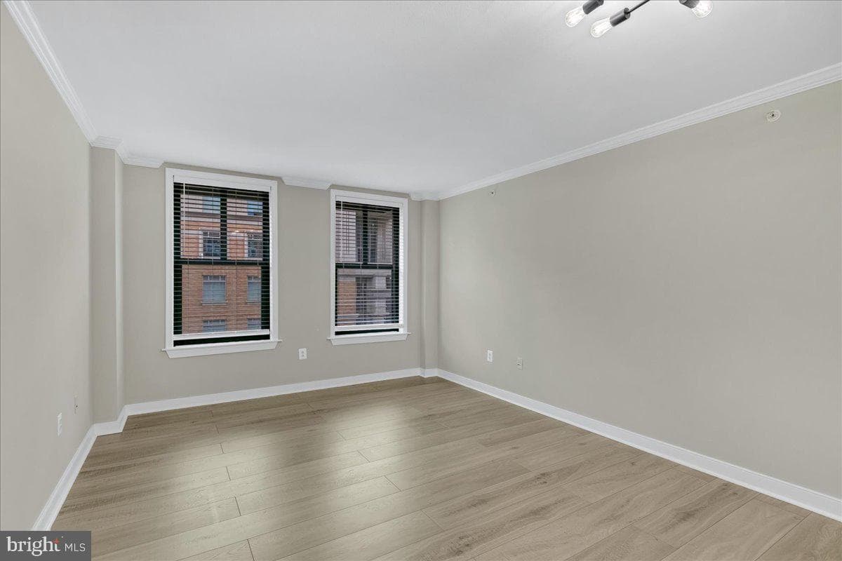 616 E E Street NW #1022 photo 17