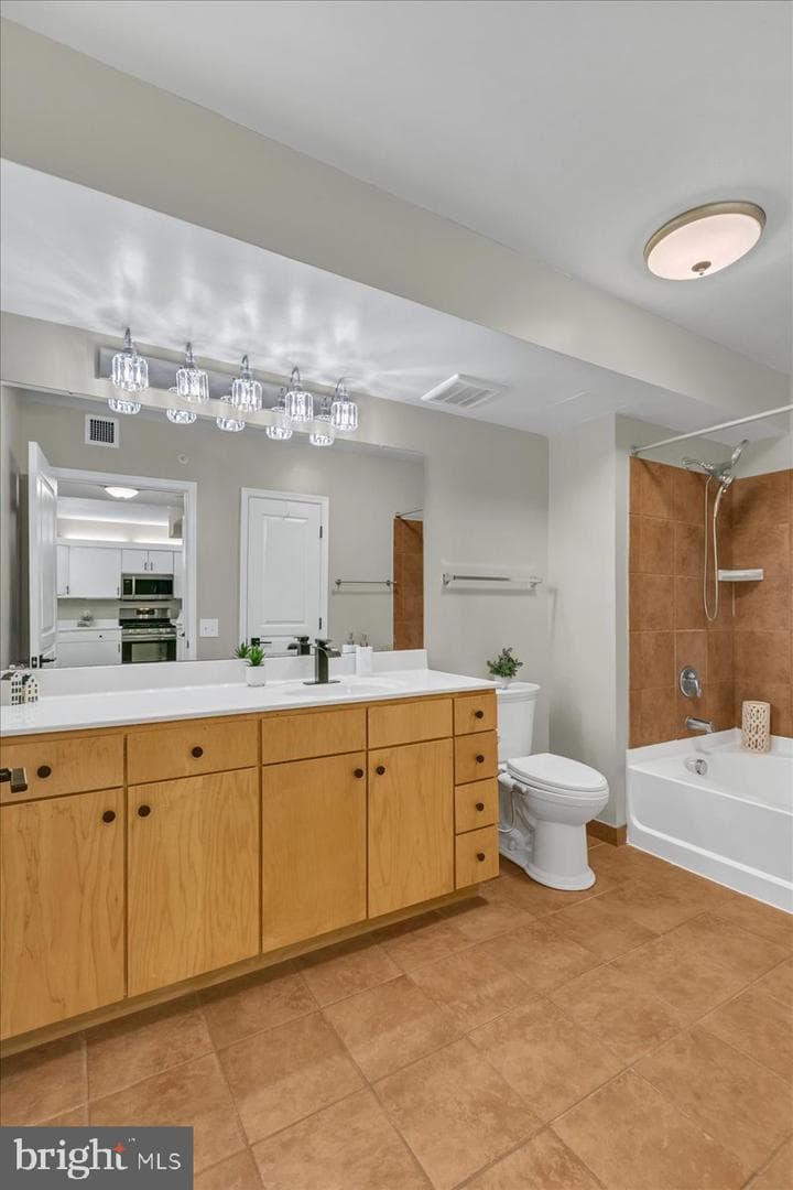 616 E E Street NW #1022 photo 21