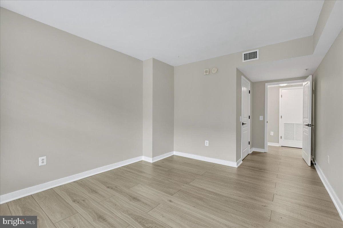 616 E E Street NW #1022 photo 24