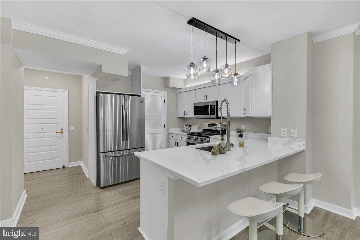 616 E E Street NW #1022 photo 5