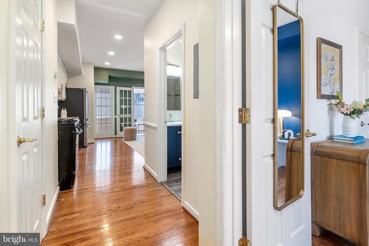 1609 Isherwood Street NE #2 photo 10