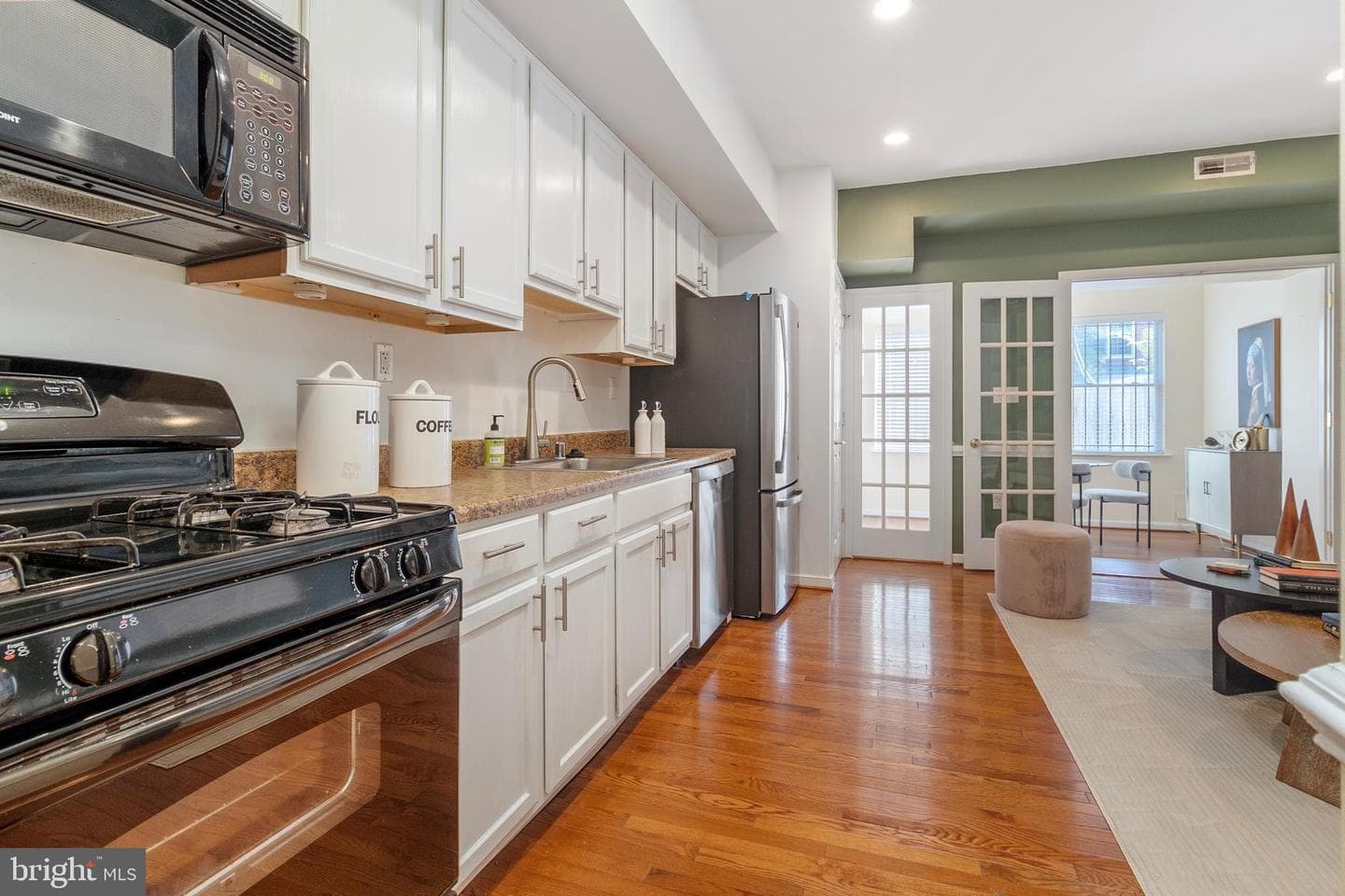 1609 Isherwood Street NE #2 photo 13