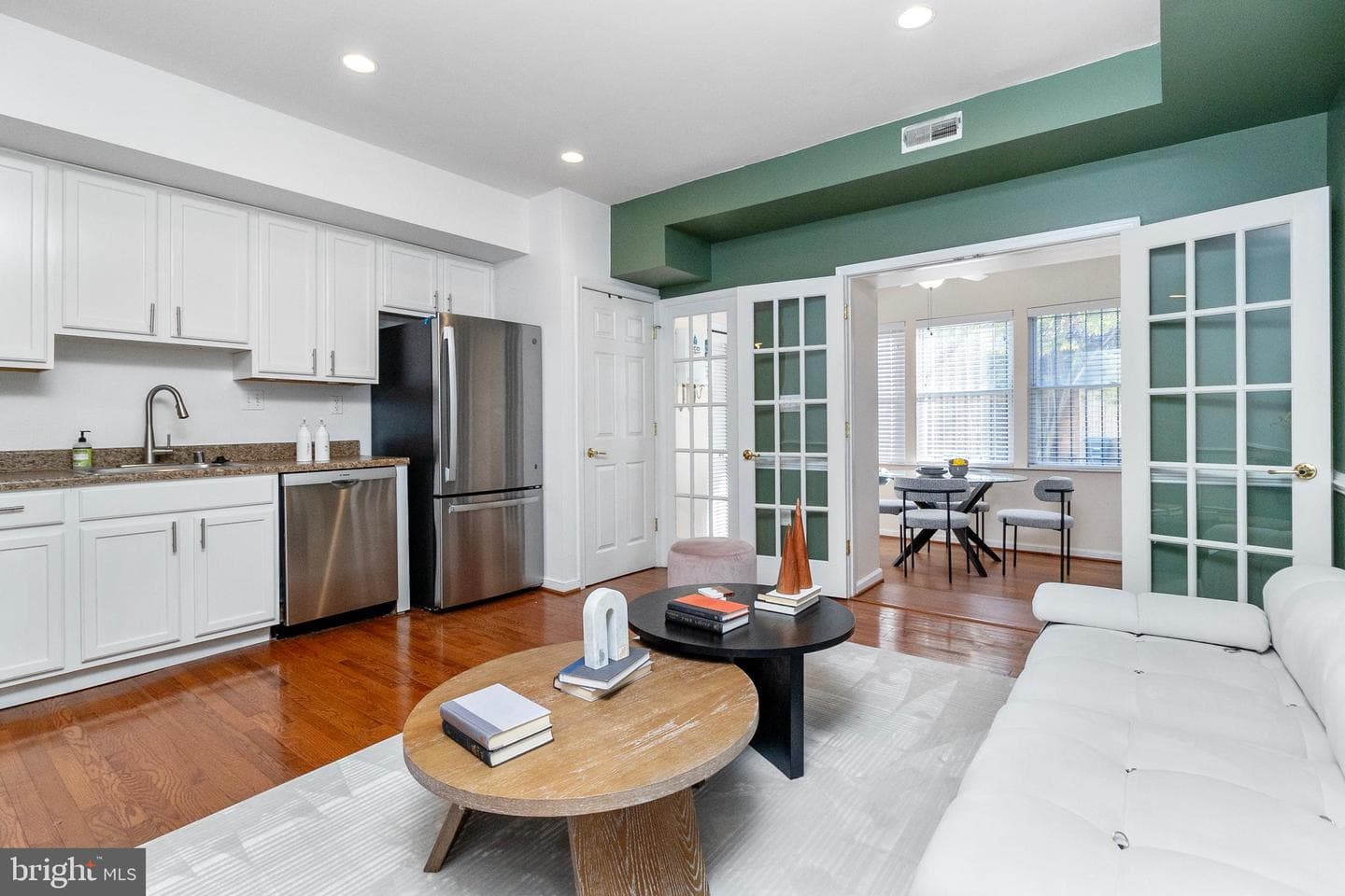 1609 Isherwood Street NE #2 photo 18