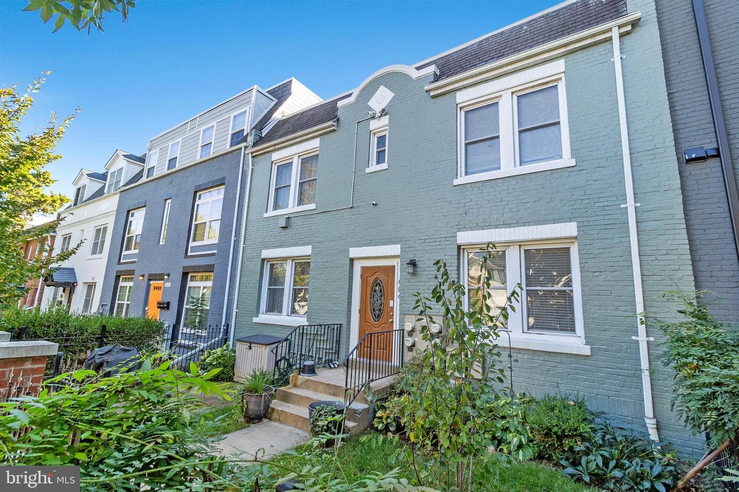 1609 Isherwood Street NE #2 photo 2