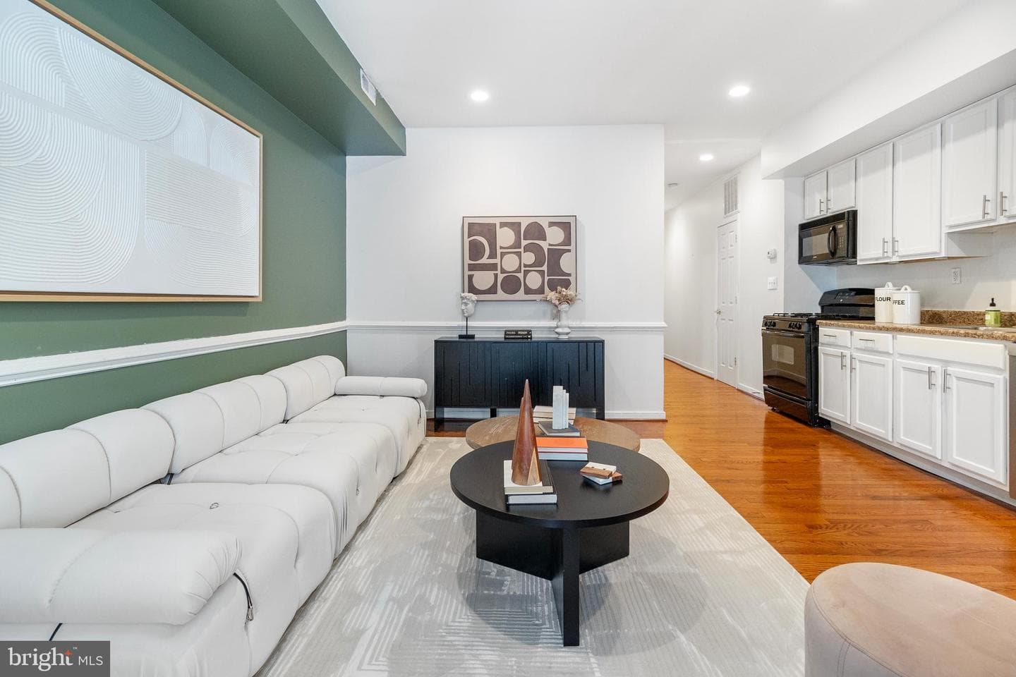 1609 Isherwood Street NE #2 photo 21