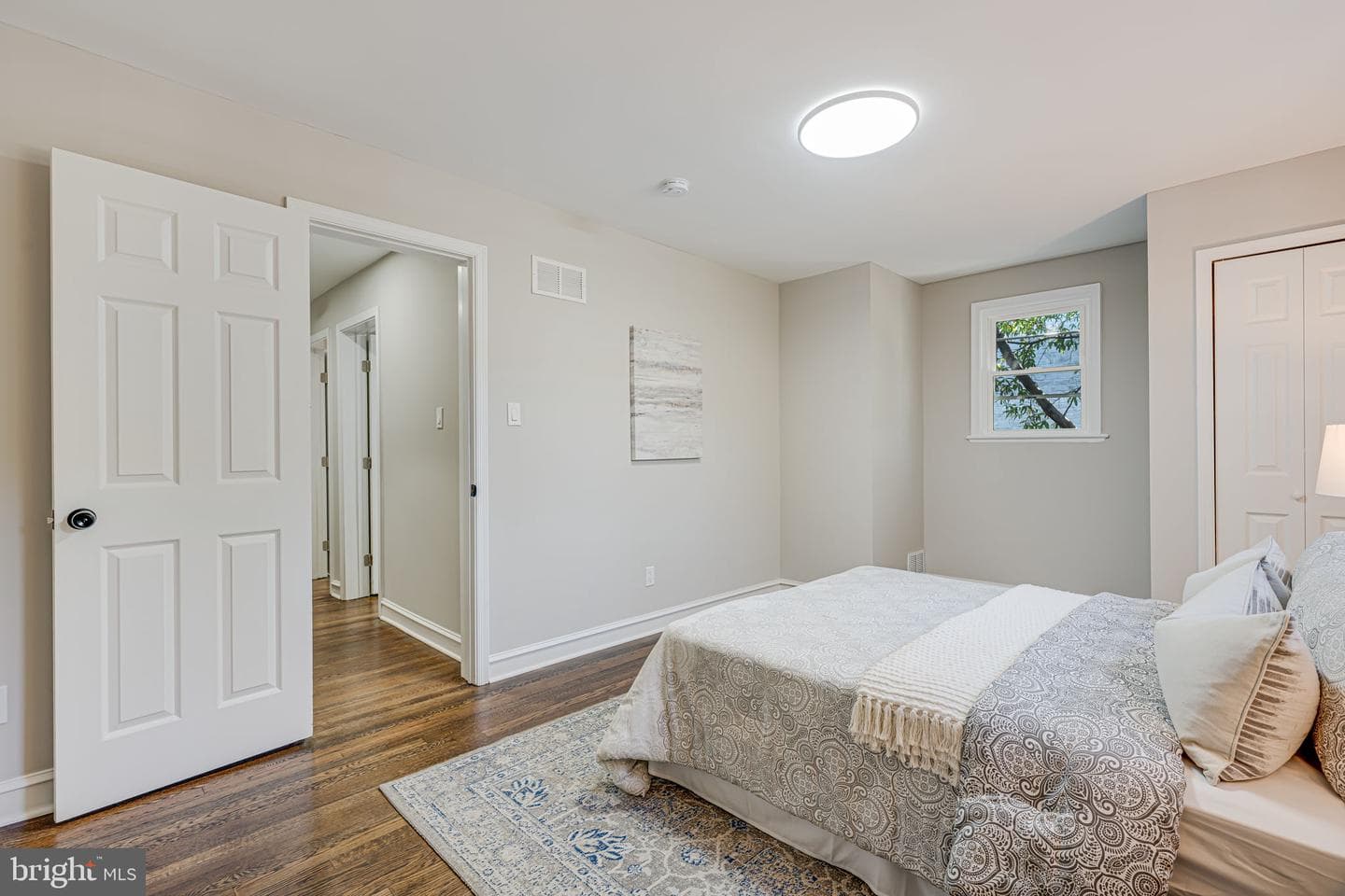 84 54th Street SE photo 23