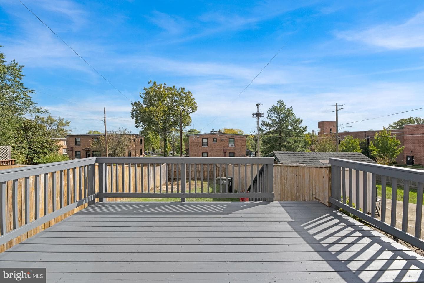 654 Chaplin Street SE photo 24