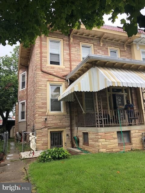 529 Randolph Street NW photo 2