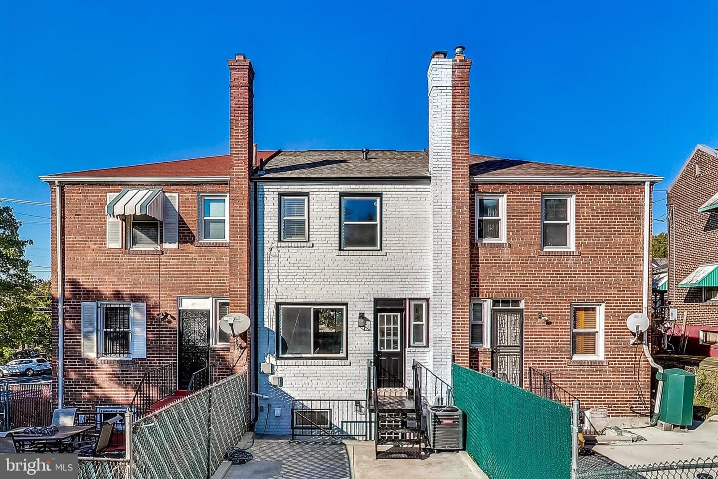 3903 Blaine Street NE photo 21