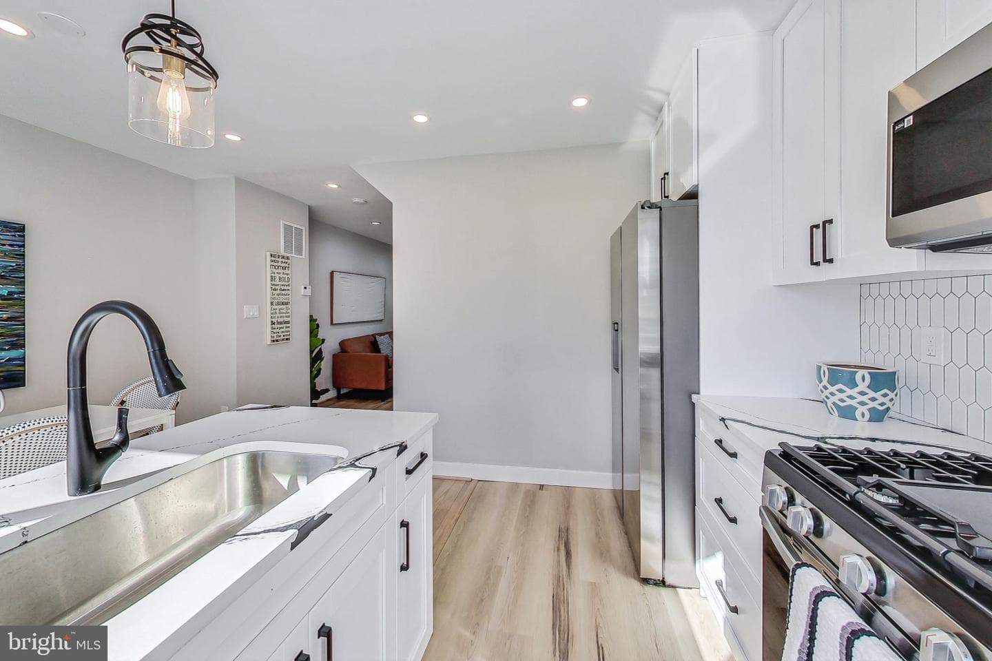 3903 Blaine Street NE photo 3