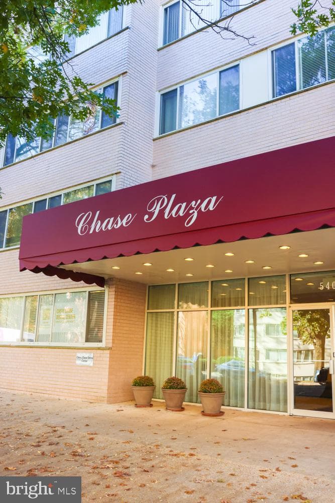 5406 Connecticut Avenue NW #803 photo 17