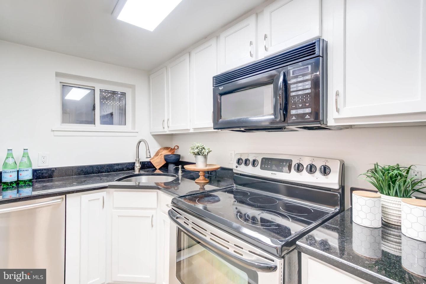 1673 Park Road NW #b2 photo 8
