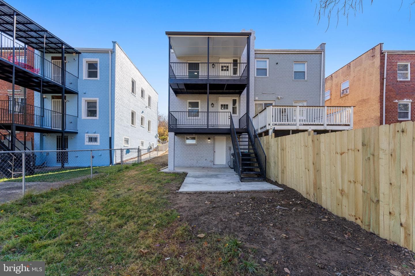 5154 H Street SE photo 2