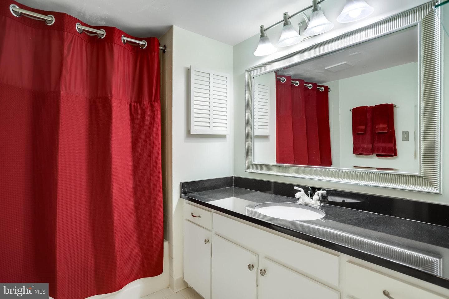 2320 Wisconsin Avenue NW #115 photo 23
