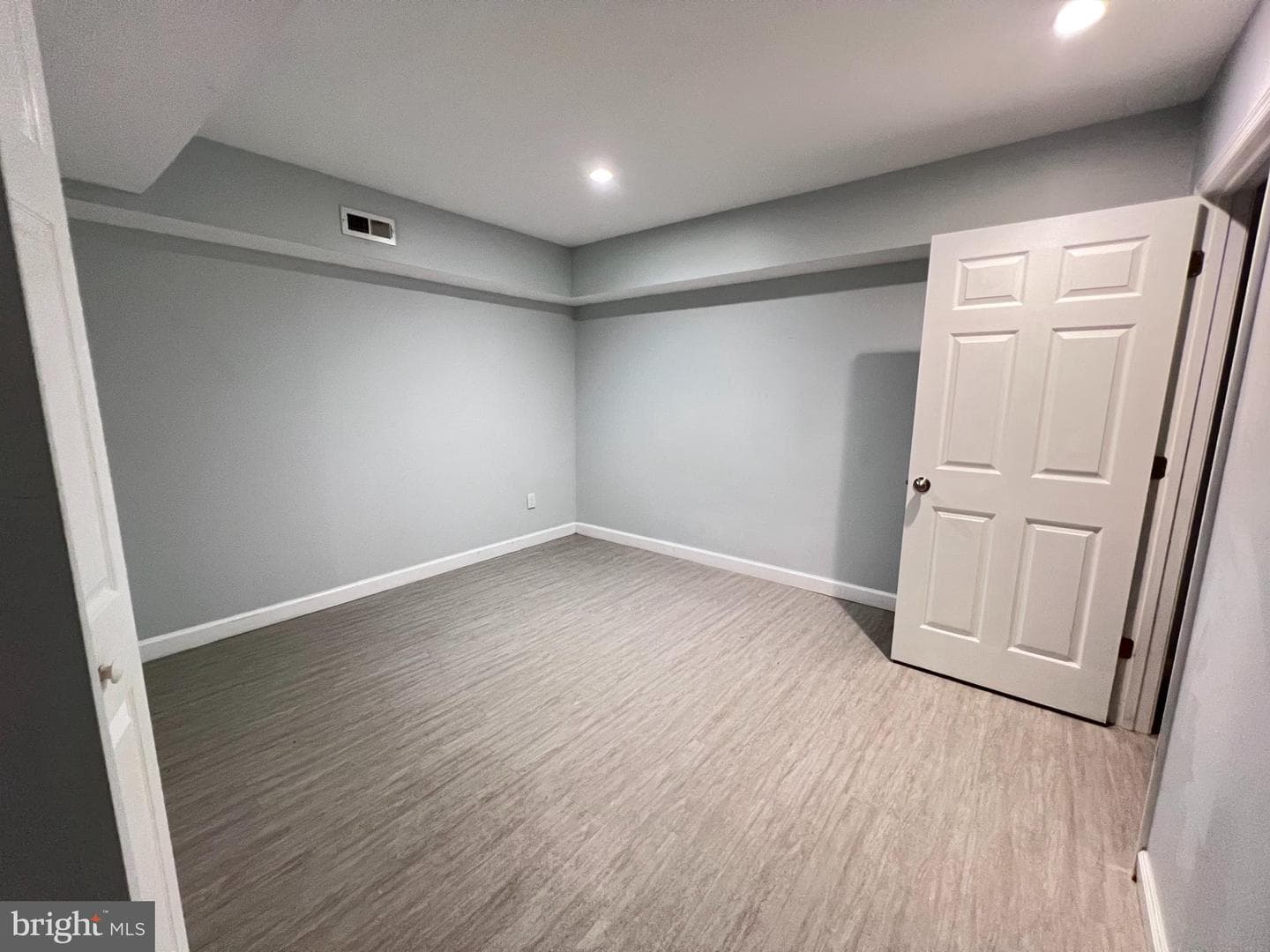 2656 Bowen Road SE #101 photo 12