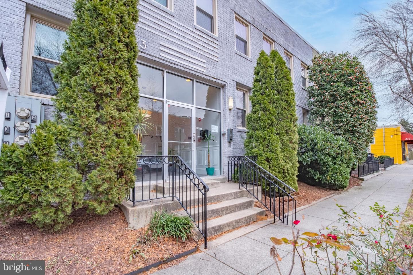 423 18th Street NE #4 photo 2