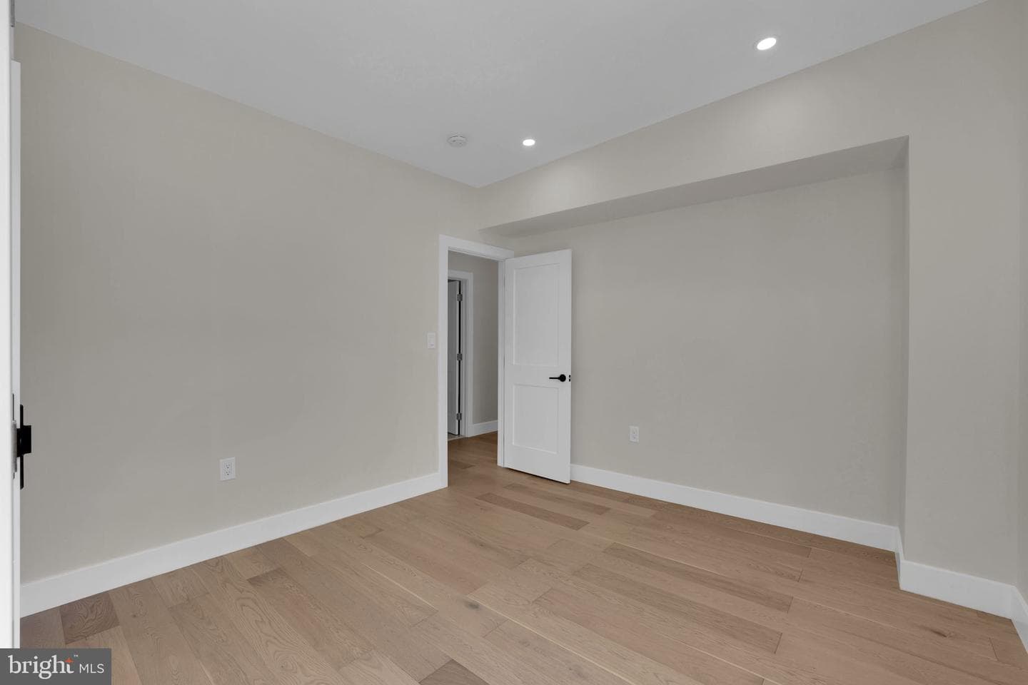 3141 24th Street NE photo 46